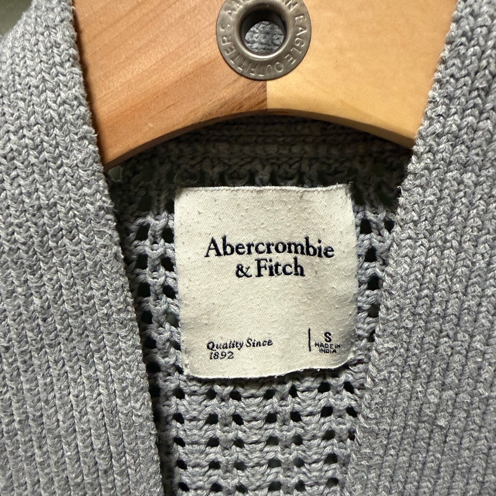 Abercrombie & Fitch Gray Women's Cardigan